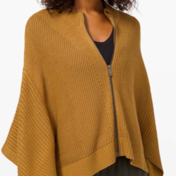 lululemon athletica Sweaters - Lululemon Softer Still Wrap Sweater /cape